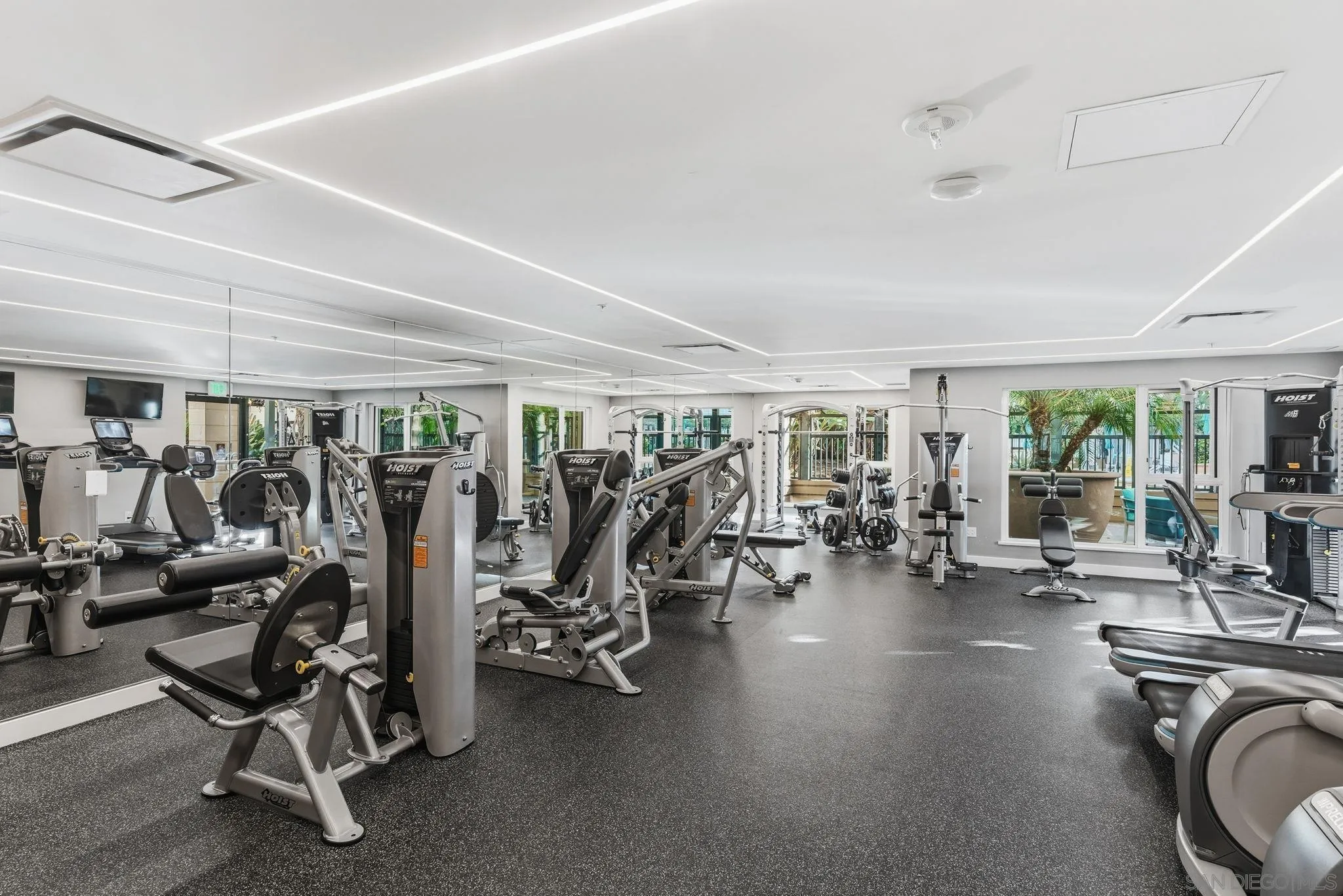 https://cdn.realtyfeed.com/cdn/127/260006515/333290f4b5aa8436fa53c39d57ca6e71.webp