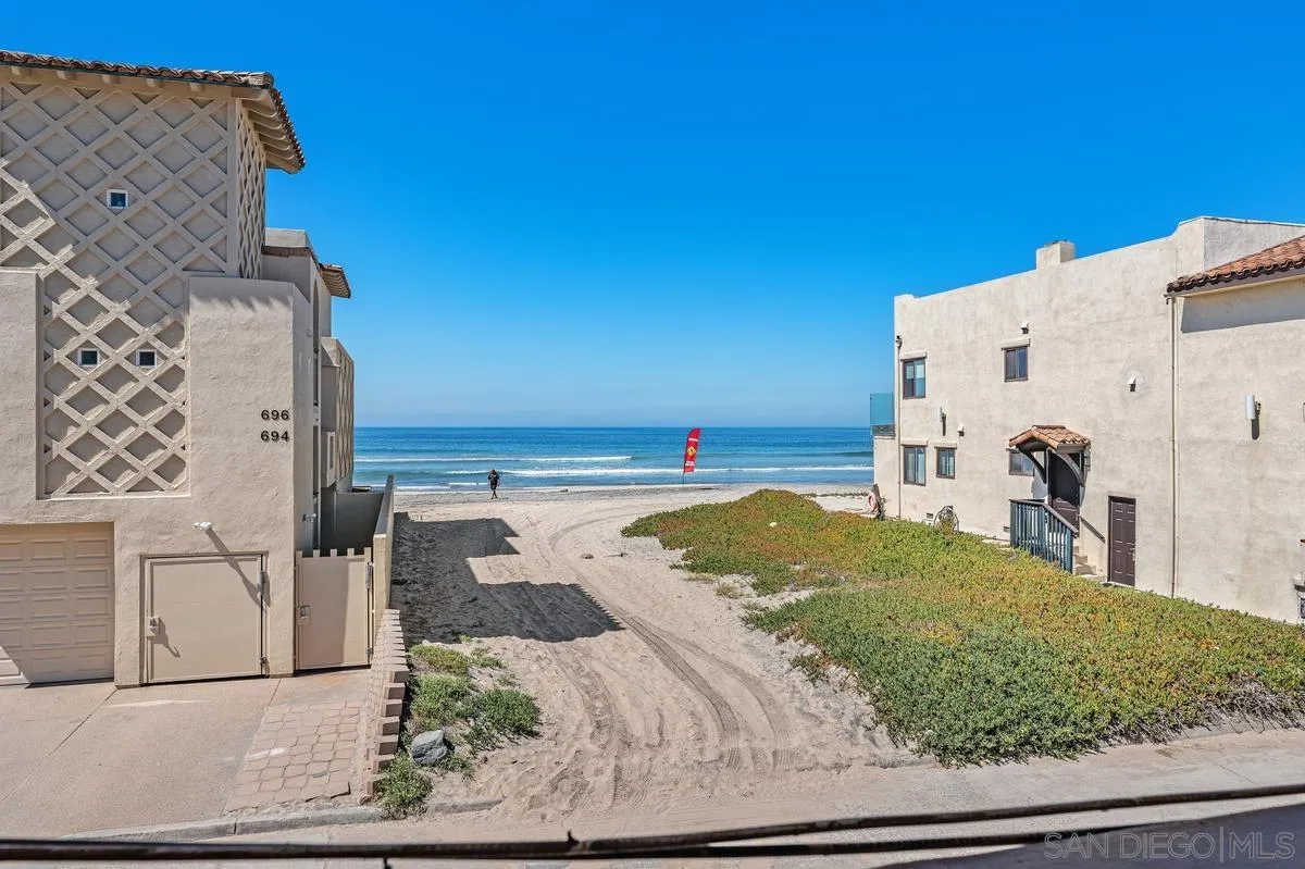 https://cdn.realtyfeed.com/cdn/127/260006516/b20de23e50090860187deb2609cdf5e6.webp