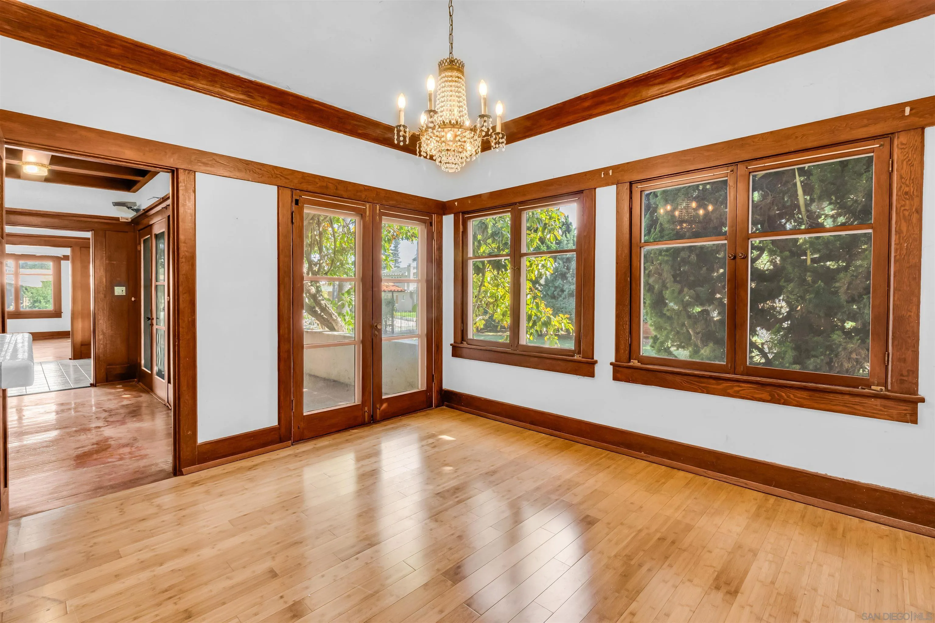 https://cdn.realtyfeed.com/cdn/127/260006519/2982ede4abcf3da49447a839a5712751.webp