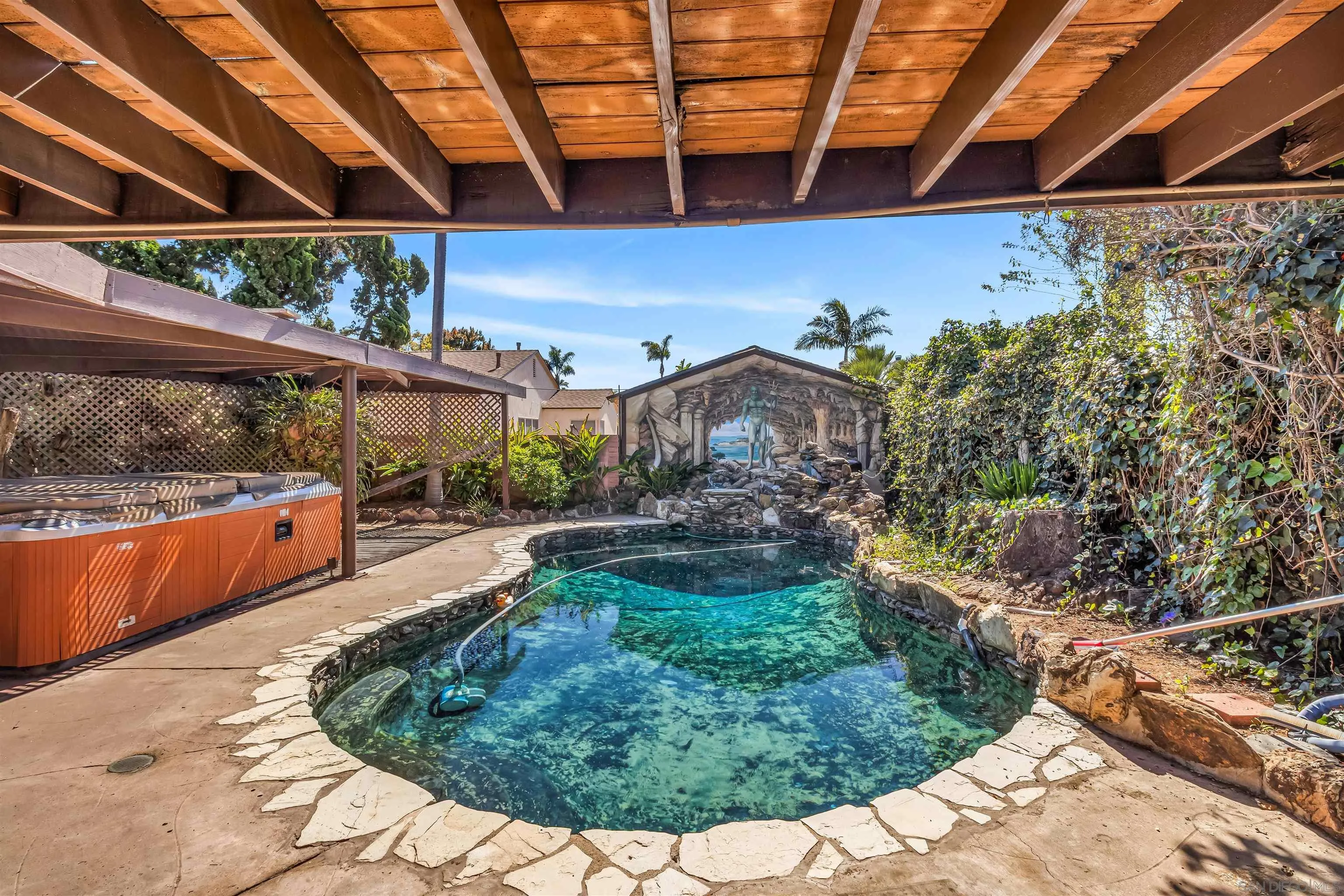 https://cdn.realtyfeed.com/cdn/127/260006519/d6f60c7c807a10b517910dcfe86efa6e.webp