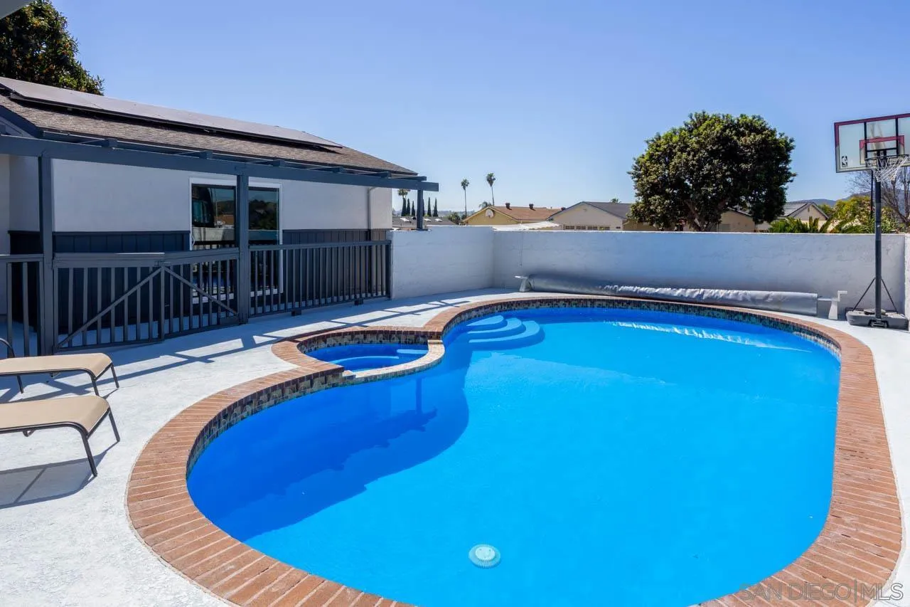 https://cdn.realtyfeed.com/cdn/127/260006520/0a276acbff04e17506bf2f5e5794c542.webp