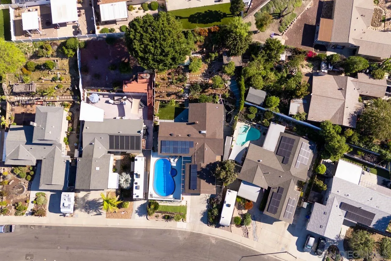https://cdn.realtyfeed.com/cdn/127/260006520/13eb9a04dbc1f7fbf04224476476da72.webp