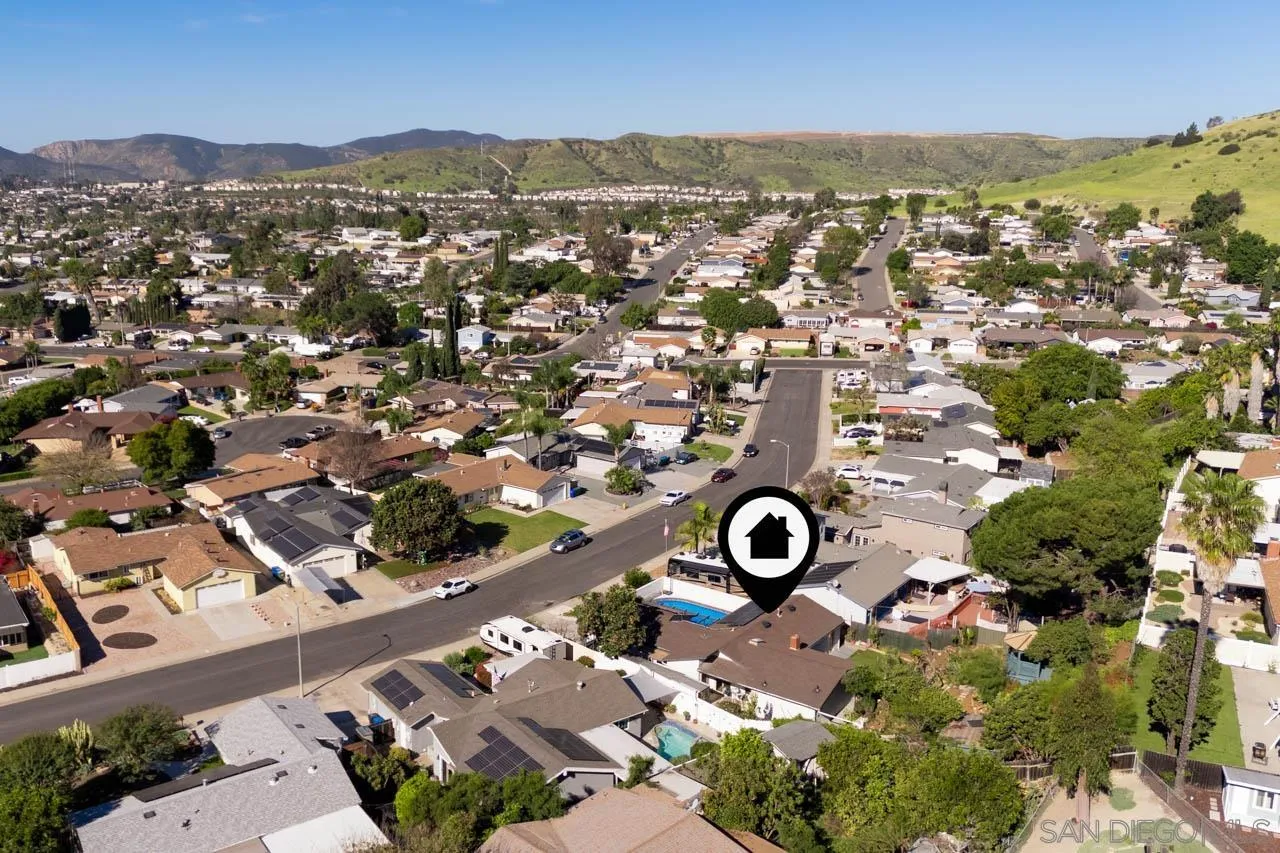https://cdn.realtyfeed.com/cdn/127/260006520/775c532352613c038a8b28b33b9680a0.webp