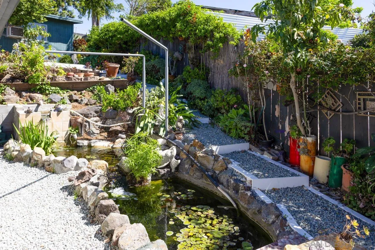 https://cdn.realtyfeed.com/cdn/127/260006520/c9902b7d8634daf643266a417349c82b.webp