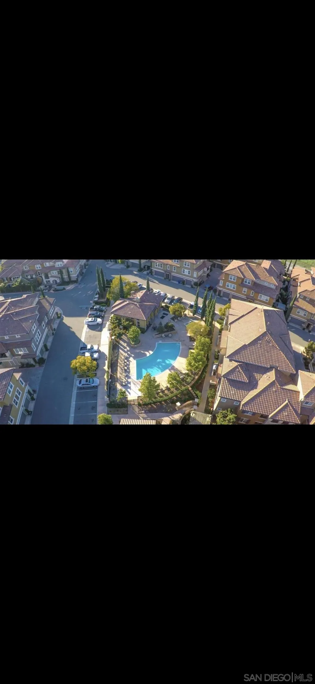 https://cdn.realtyfeed.com/cdn/127/260006522/438571038f80203060d64038e4d5660d.webp