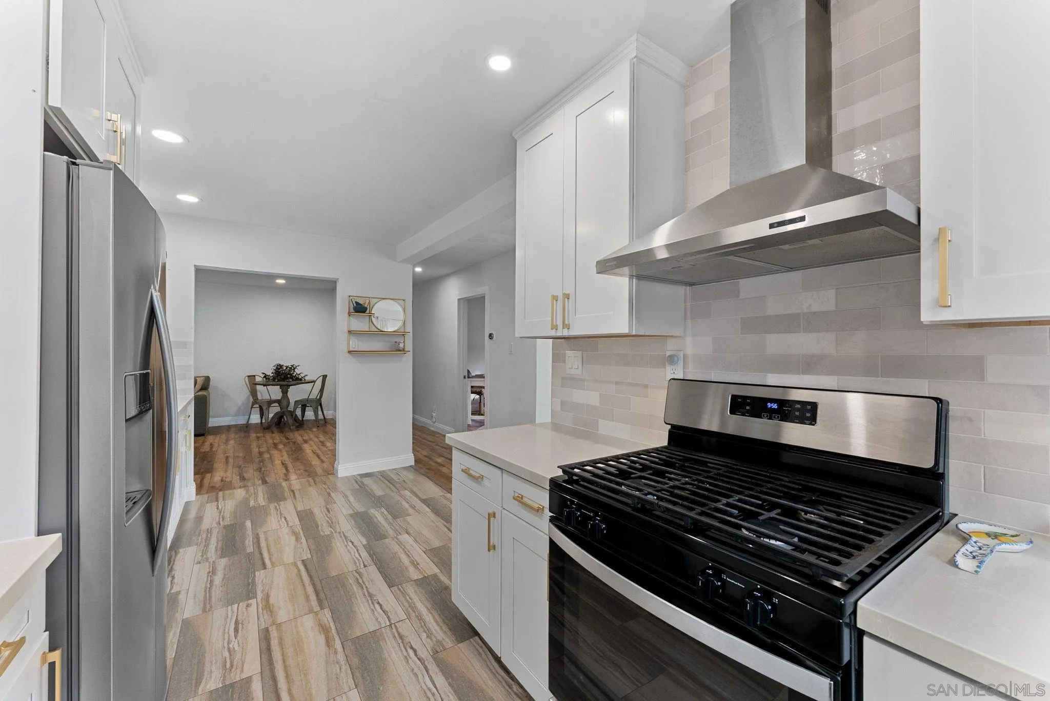 https://cdn.realtyfeed.com/cdn/127/260006525/659281c1b3f63f0e5a2f161e9717f17e.webp