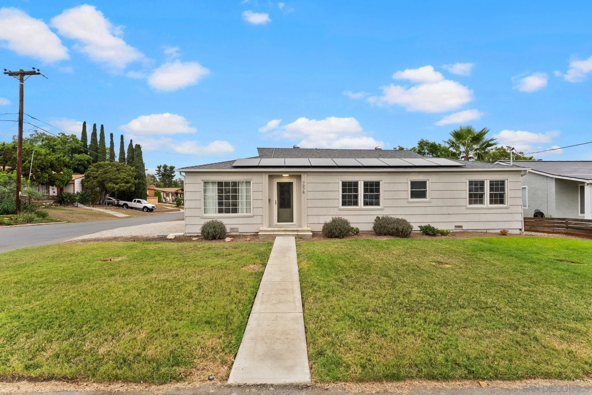 https://cdn.realtyfeed.com/cdn/127/260006525/f581b89f203e5fb09130274d3cf92c8c.webp