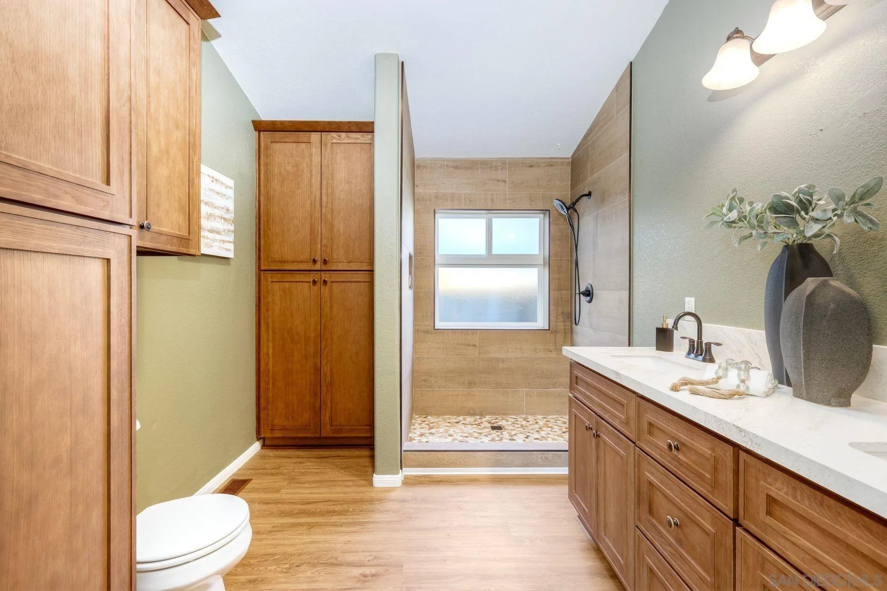 https://cdn.realtyfeed.com/cdn/127/260006526/4b5444c564ad674e3933fc98d908ce72.webp