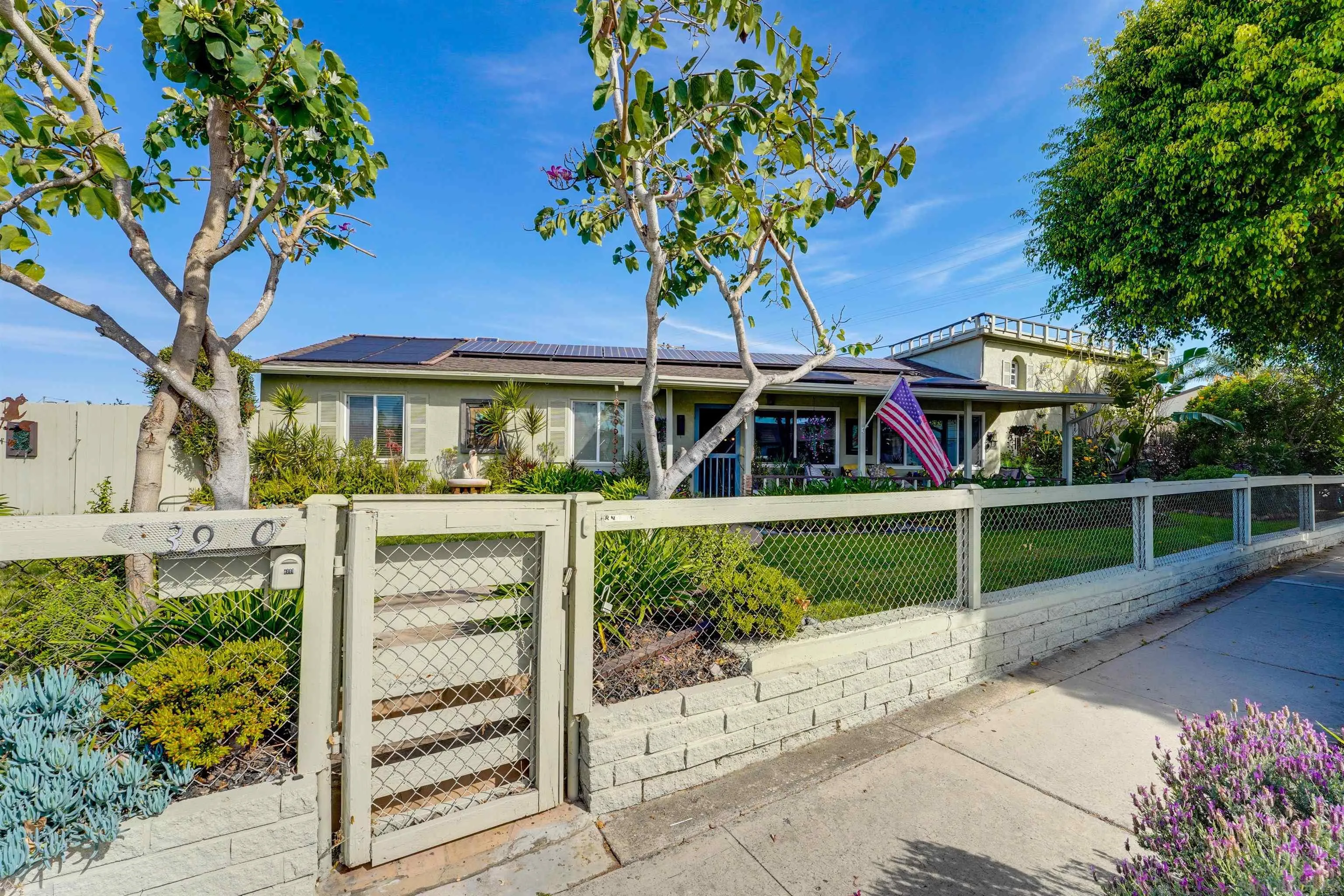 https://cdn.realtyfeed.com/cdn/127/260006529/1979f64fd2e172386b4f7c96795ff7ab.webp