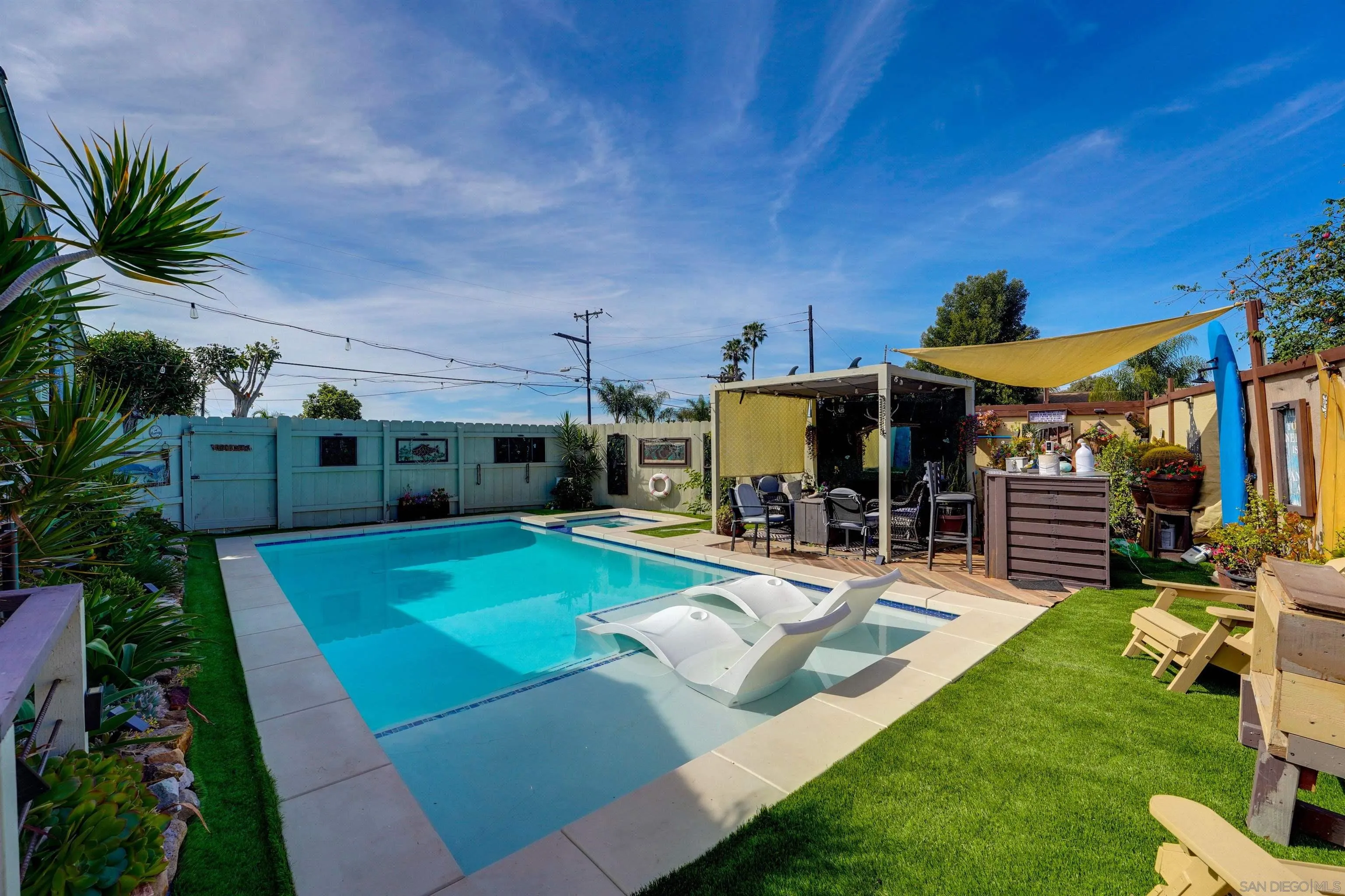 https://cdn.realtyfeed.com/cdn/127/260006529/9bad80aecfad45a907ca51a204cc8173.webp