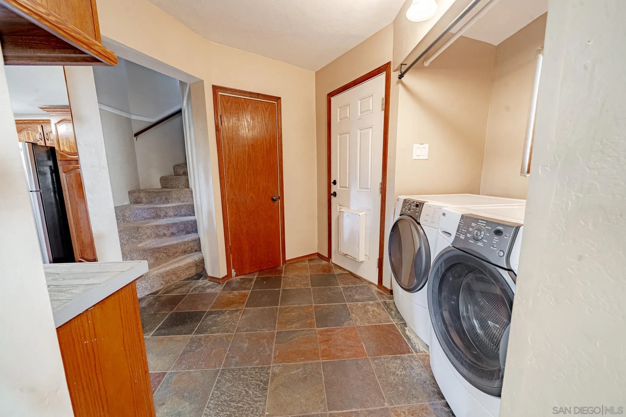 https://cdn.realtyfeed.com/cdn/127/260006533/bdd58dc5a38cb5f9da52462366f50431.webp