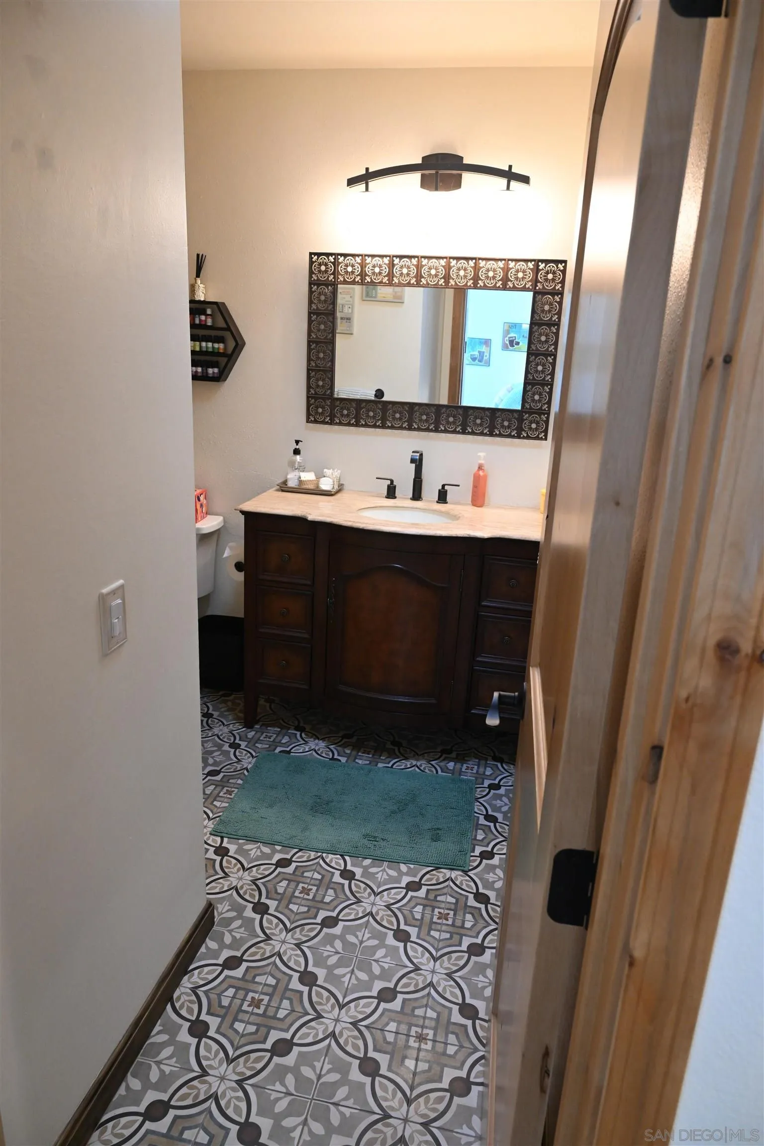 Photo #11: 260006539 Listing: Photo #11