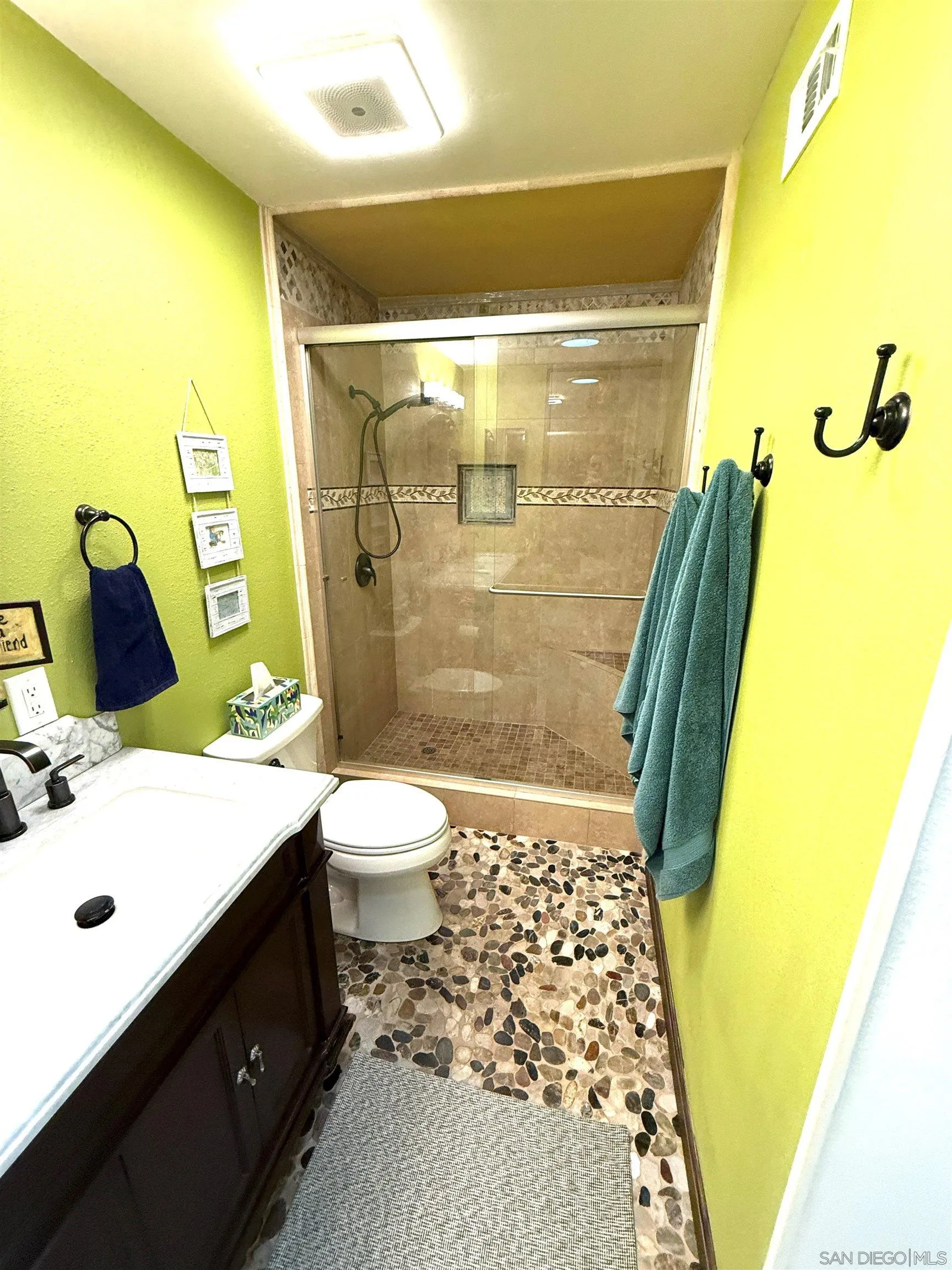 Photo #9: 260006539 Listing: Photo #9