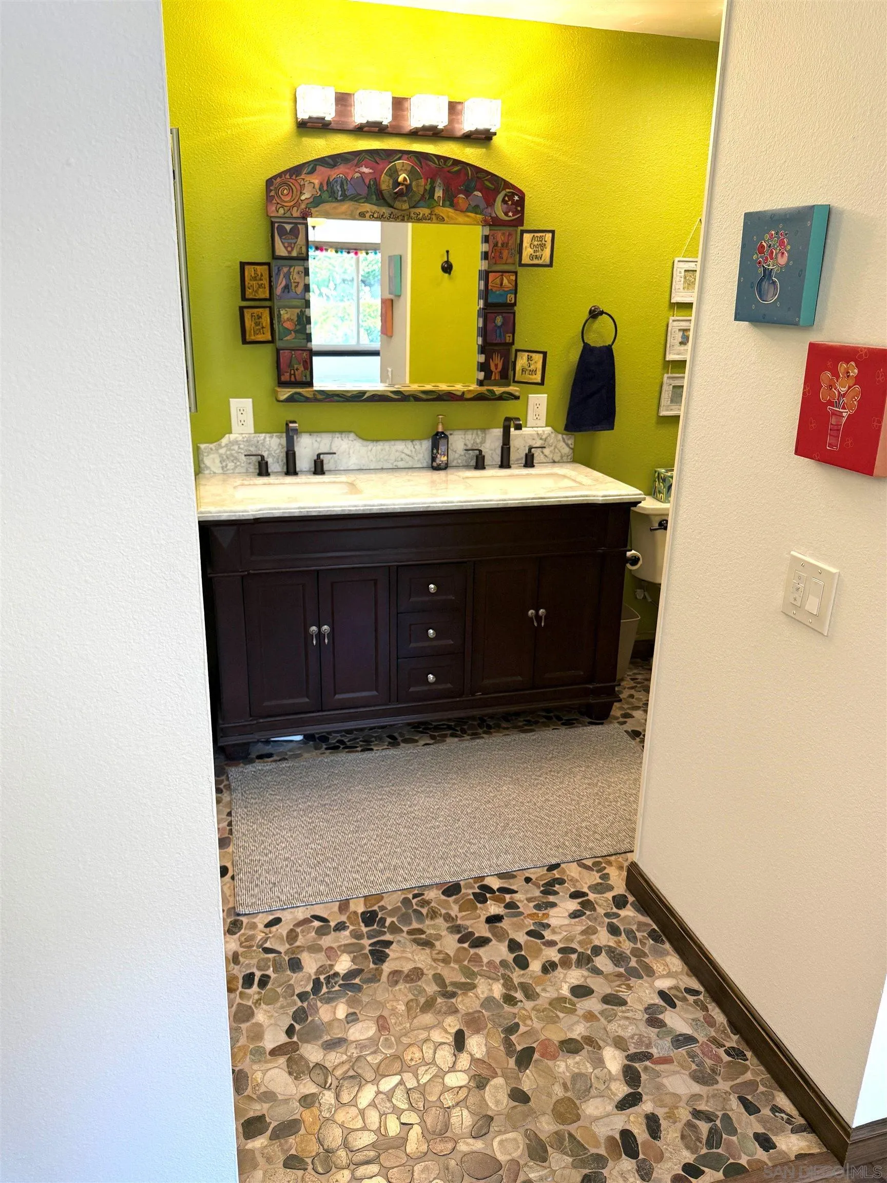 Photo #8: 260006539 Listing: Photo #8