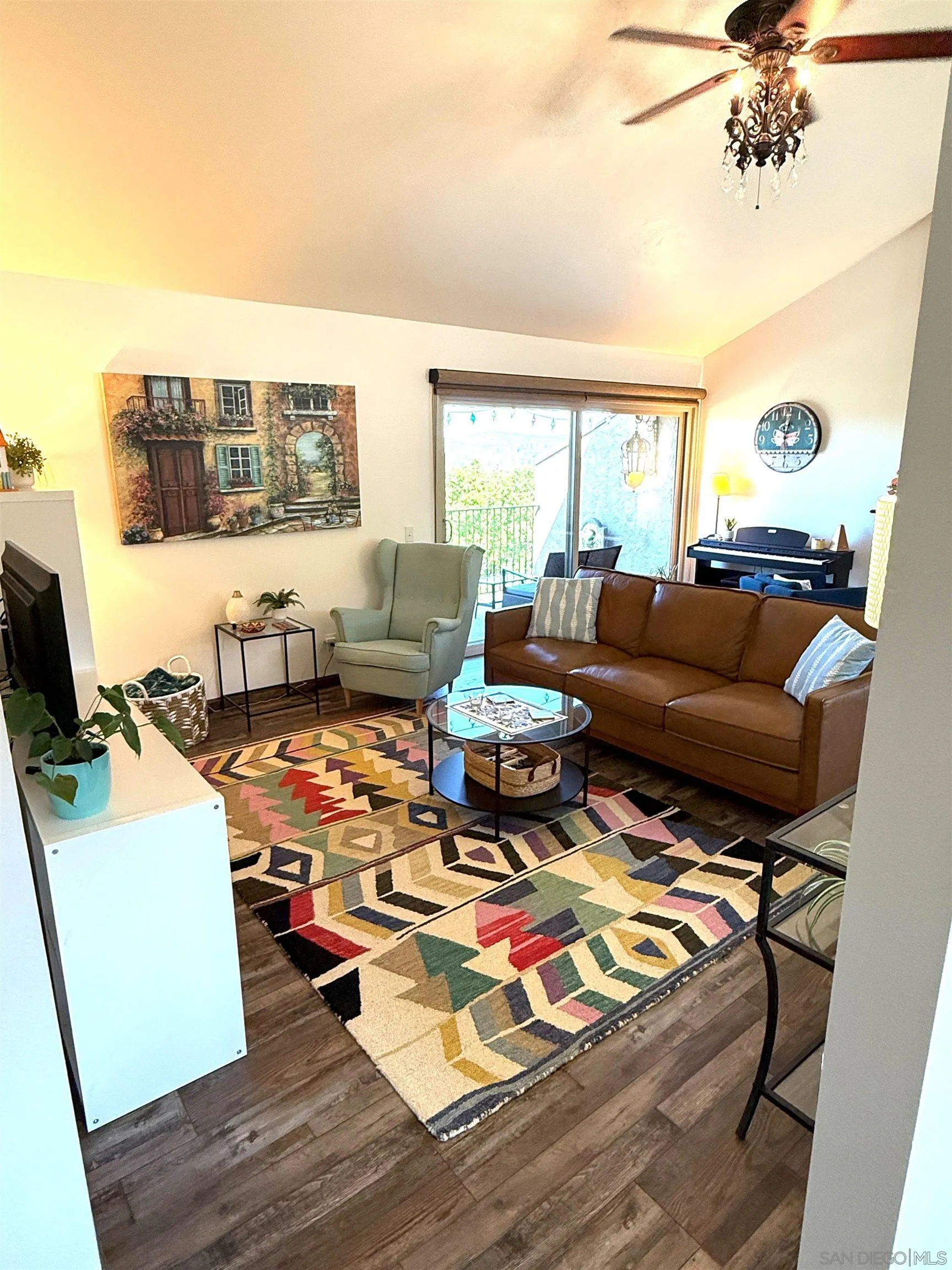 Photo #4: 260006539 Listing: Photo #4