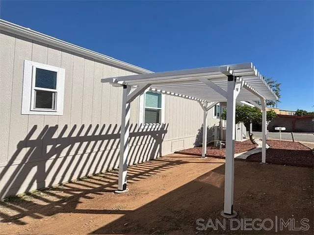 https://cdn.realtyfeed.com/cdn/127/260006545/79f0ac4eb3d8613f3d93686e2633dd62.webp