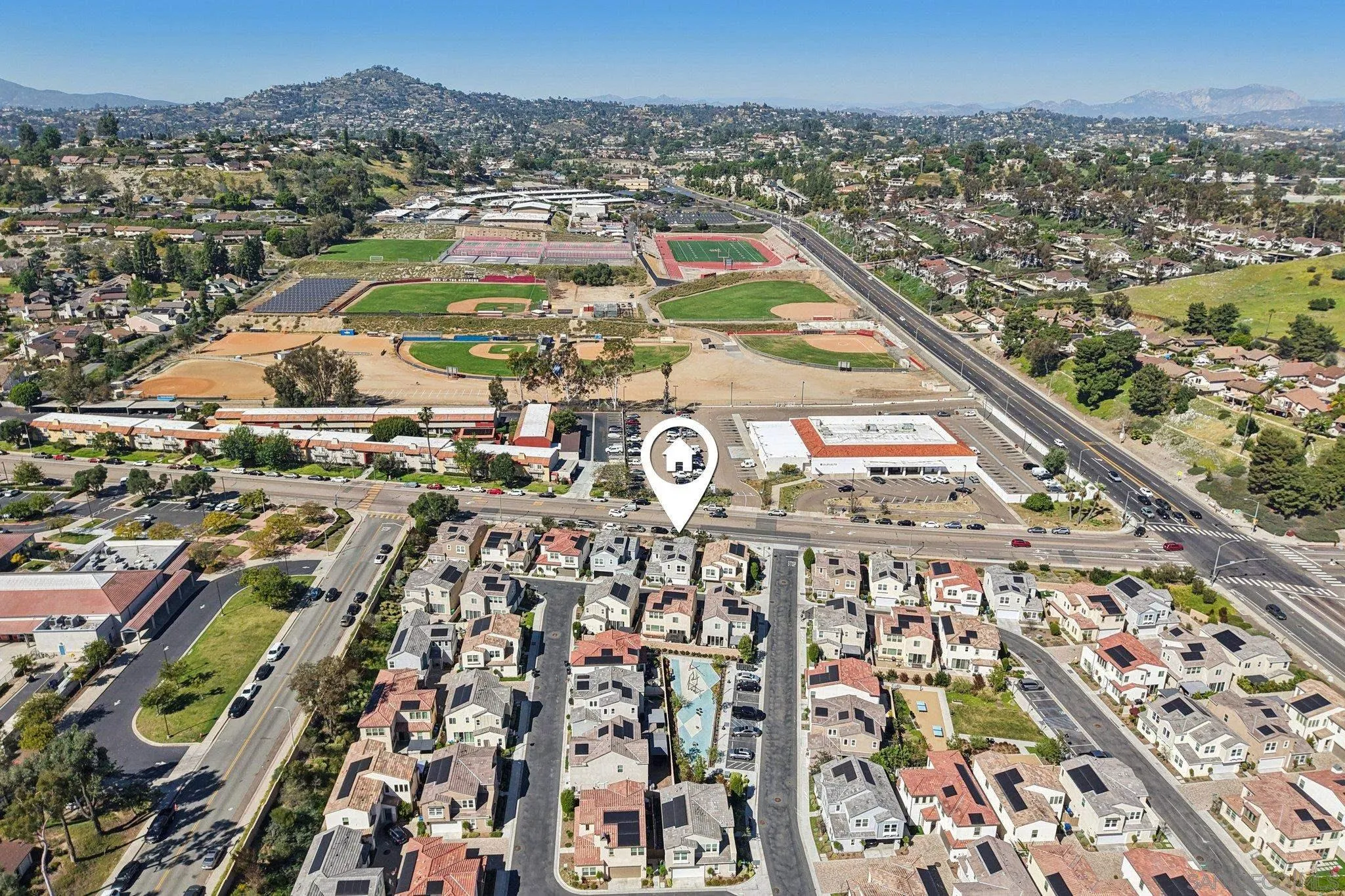 https://cdn.realtyfeed.com/cdn/127/260006546/17b24af625e202023de9e9d79c757db3.webp