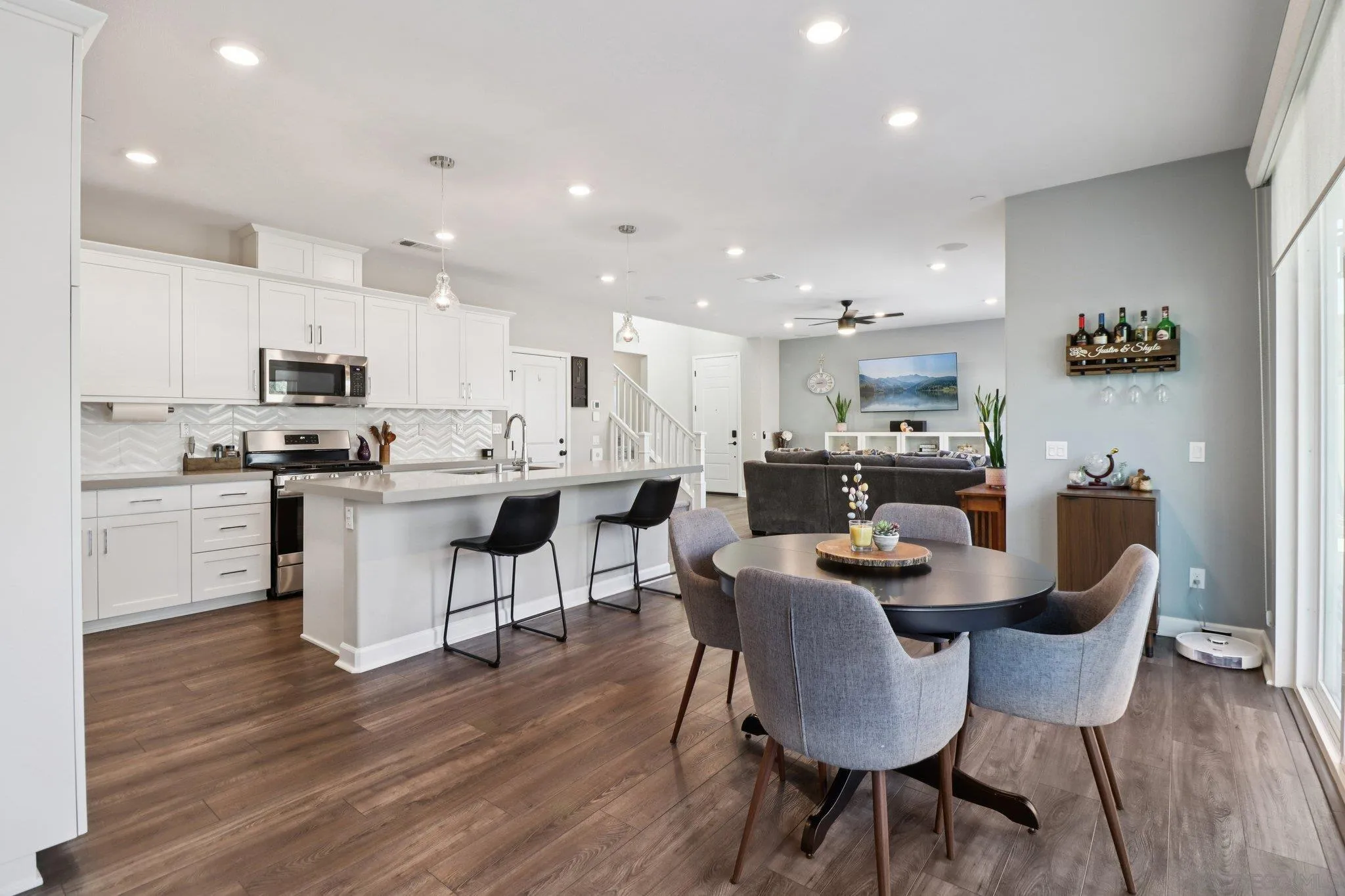 https://cdn.realtyfeed.com/cdn/127/260006546/578fd19356b9771e98d7d8e30ad6b641.webp