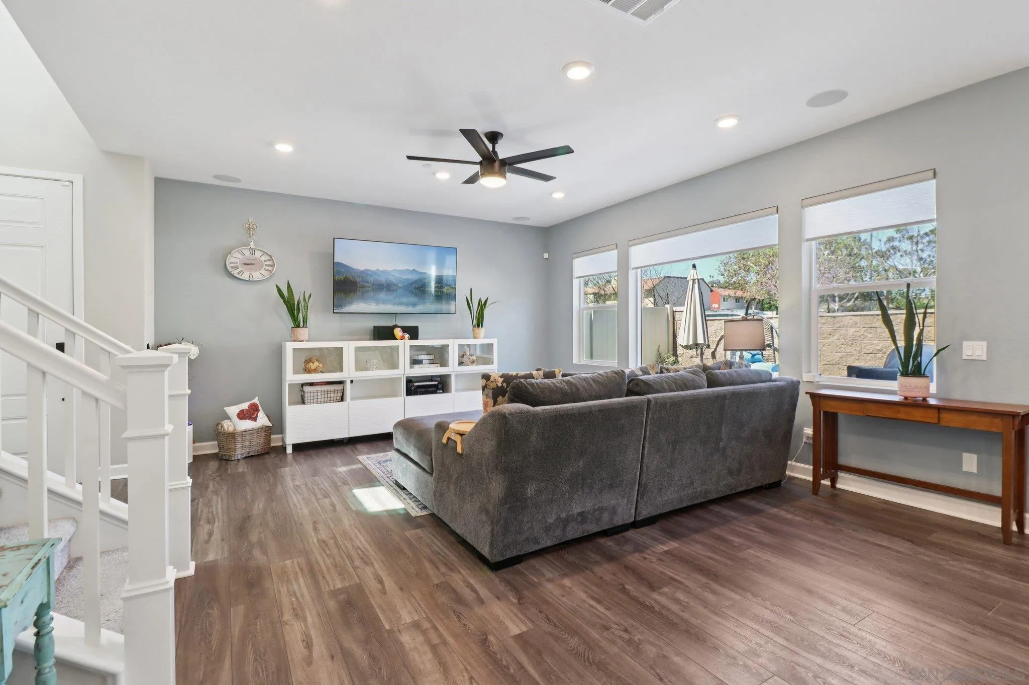 https://cdn.realtyfeed.com/cdn/127/260006546/8f704e5f49c3e724a43aea22258a2741.webp