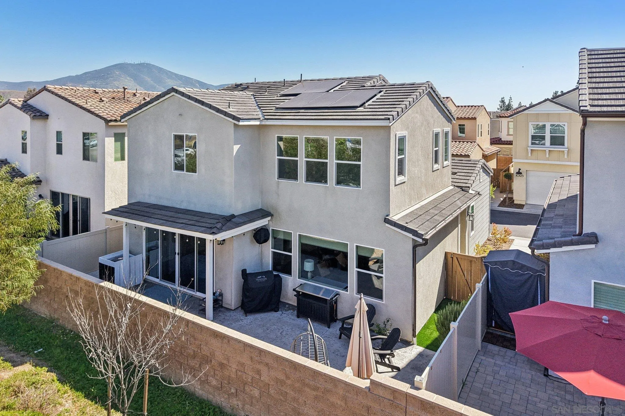 https://cdn.realtyfeed.com/cdn/127/260006546/a4c4ea858164d92fd0bd8790d8436a86.webp