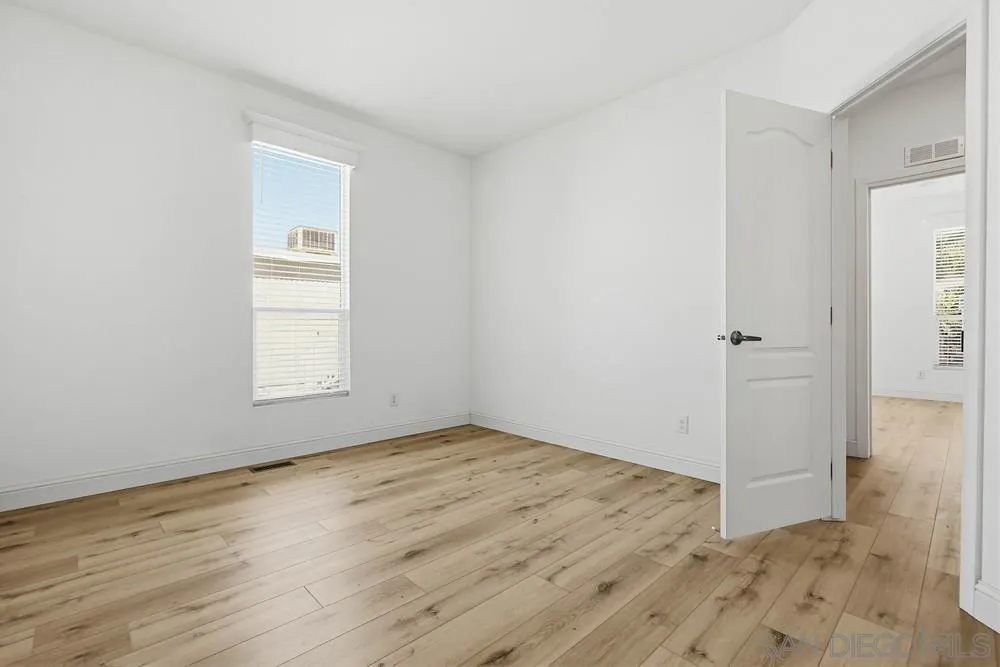 https://cdn.realtyfeed.com/cdn/127/260006551/d1ee2c2c45b95c1f4a7459af447f82a9.webp