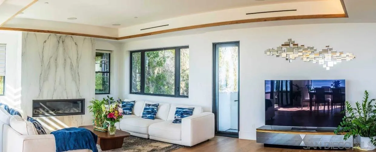 https://cdn.realtyfeed.com/cdn/127/260006552/3a4b800711f55302b8702cbf0b549951.webp