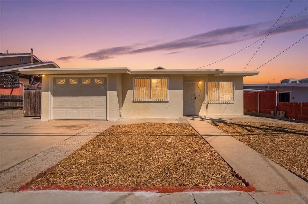 https://cdn.realtyfeed.com/cdn/127/260006553/395be5f675b031a696802d2b1a556f5e.webp