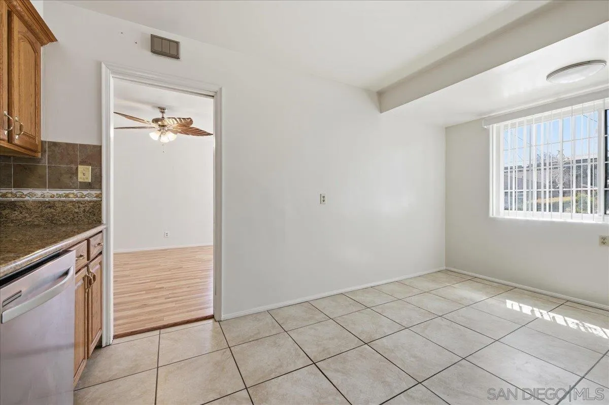 https://cdn.realtyfeed.com/cdn/127/260006553/7c9010129529ee7f020c240cdfa86ca5.webp