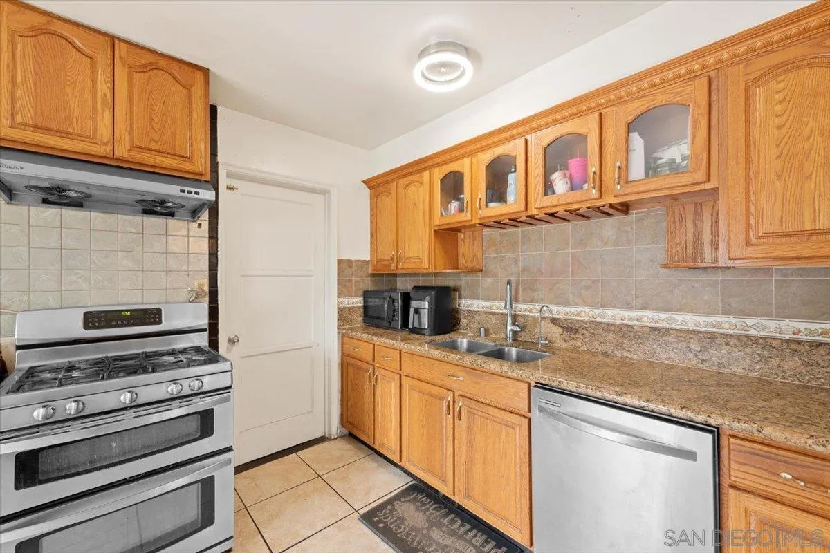 https://cdn.realtyfeed.com/cdn/127/260006553/f1d1a93cccdf086b7454ed9671c866c2.webp