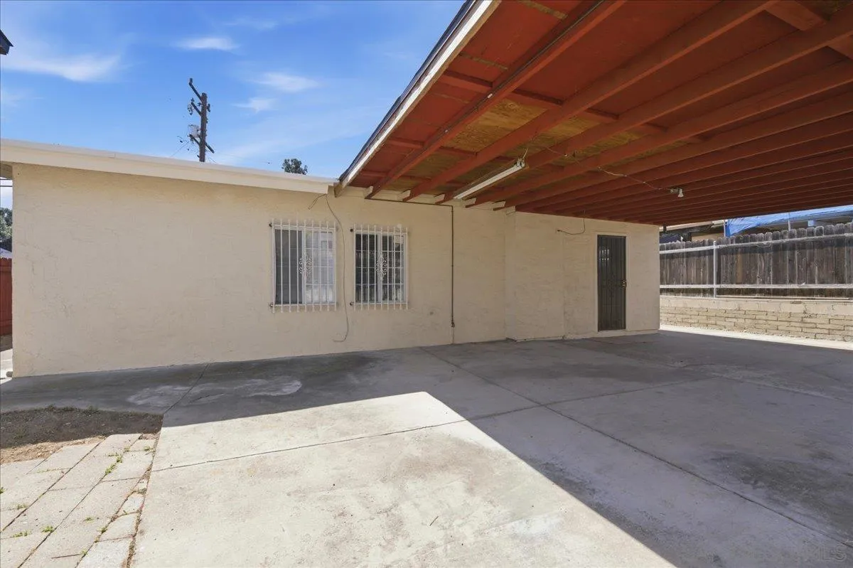 https://cdn.realtyfeed.com/cdn/127/260006553/f3fce08f3c923612b2e99c818a037f14.webp