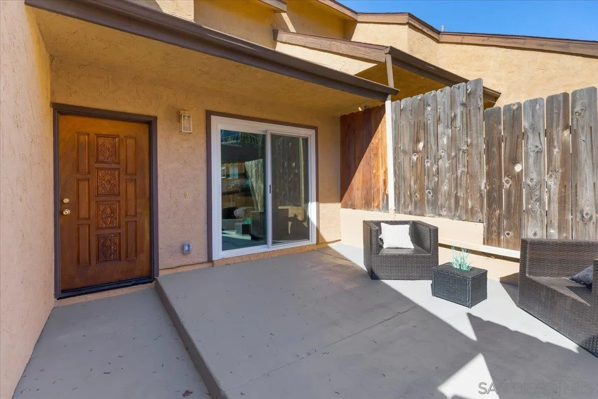 Photo #2: 260006555 Listing: Photo #2
