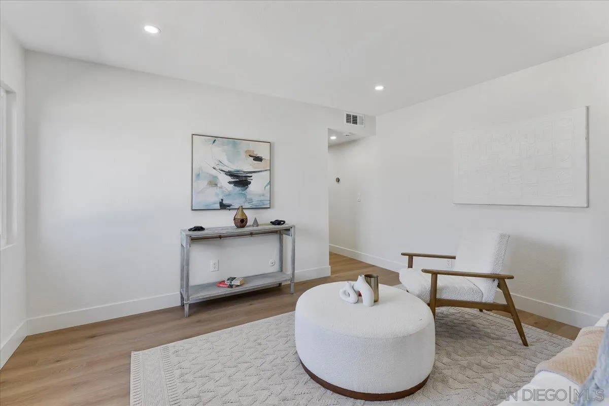 Photo #6: 260006555 Listing: Photo #6