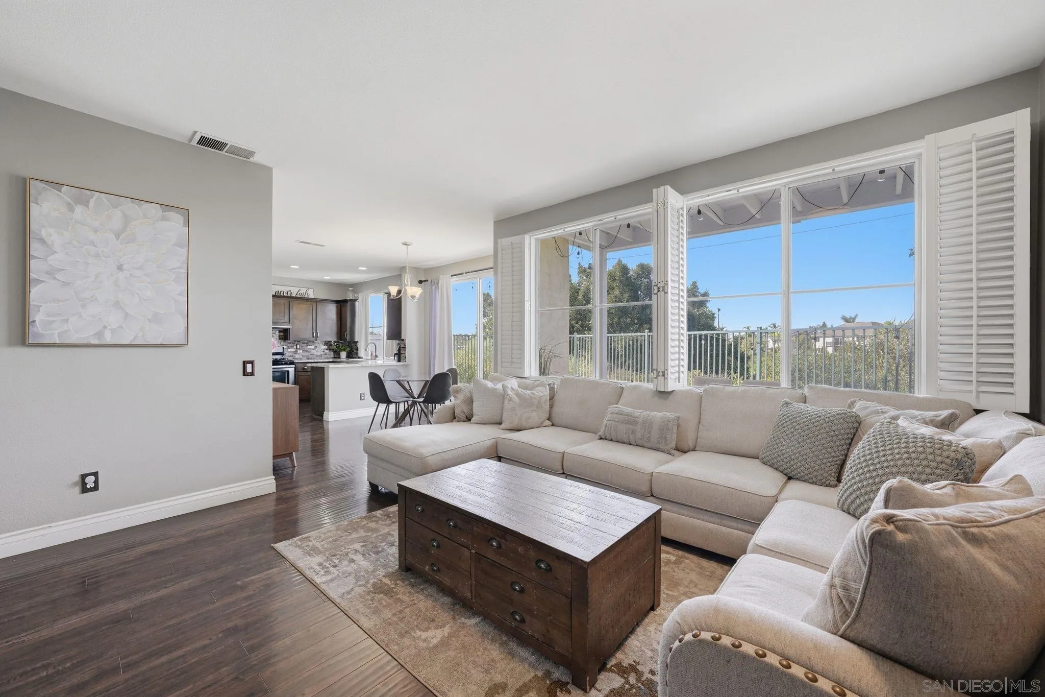 https://cdn.realtyfeed.com/cdn/127/260006557/09177ed713c93195999a1e71ce310f1a.webp
