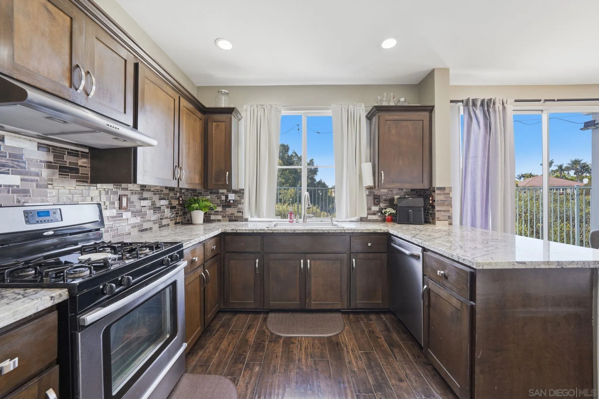 https://cdn.realtyfeed.com/cdn/127/260006557/5bfd025d090954996a87e97b7837fa81.webp