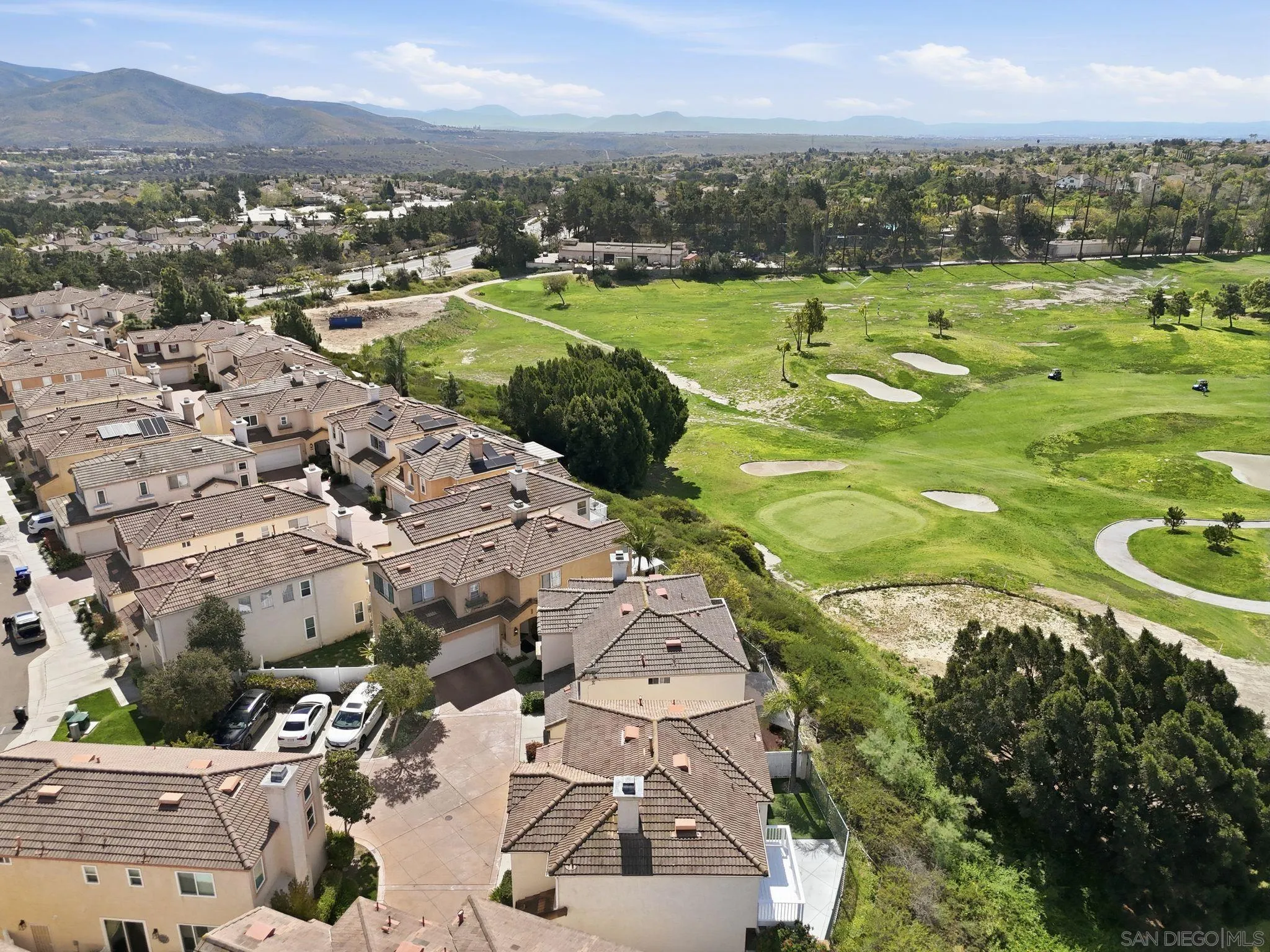 https://cdn.realtyfeed.com/cdn/127/260006557/6e4aa99a3a3e44a14b3041542590375b.webp