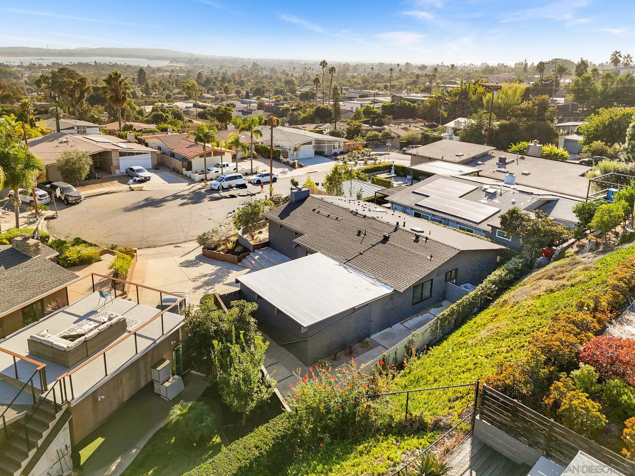 https://cdn.realtyfeed.com/cdn/127/260006560/006204fde311a0a1aeb5955588bd22cf.webp