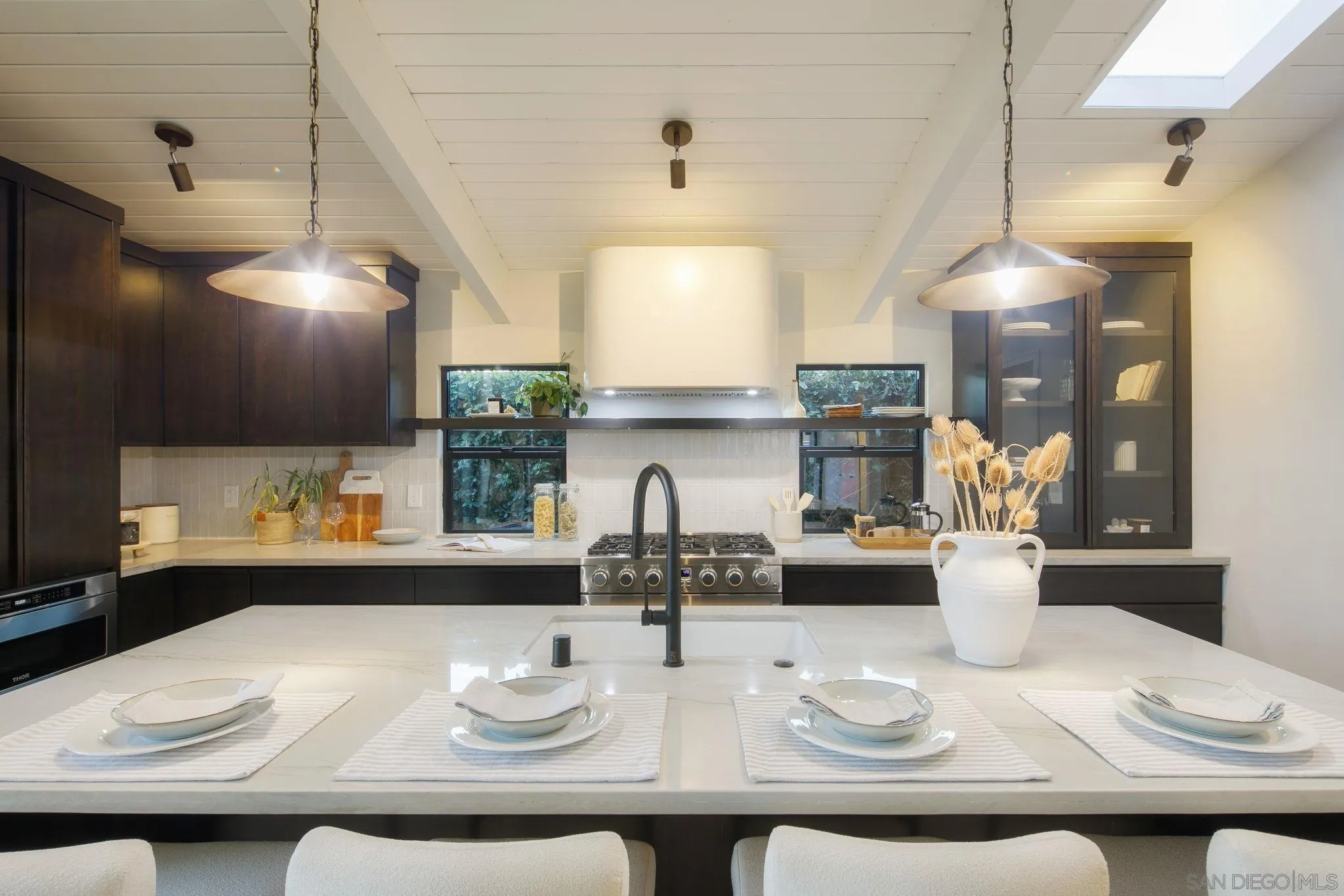 https://cdn.realtyfeed.com/cdn/127/260006560/0d199ffb7e655f0139c138de179e428a.webp