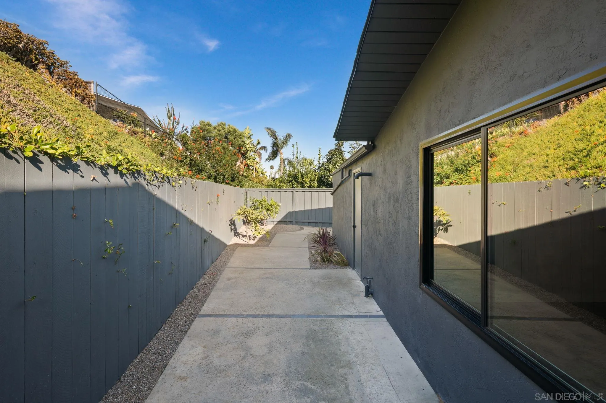 https://cdn.realtyfeed.com/cdn/127/260006560/b9741d3cfe8879c8af769148f8c91110.webp