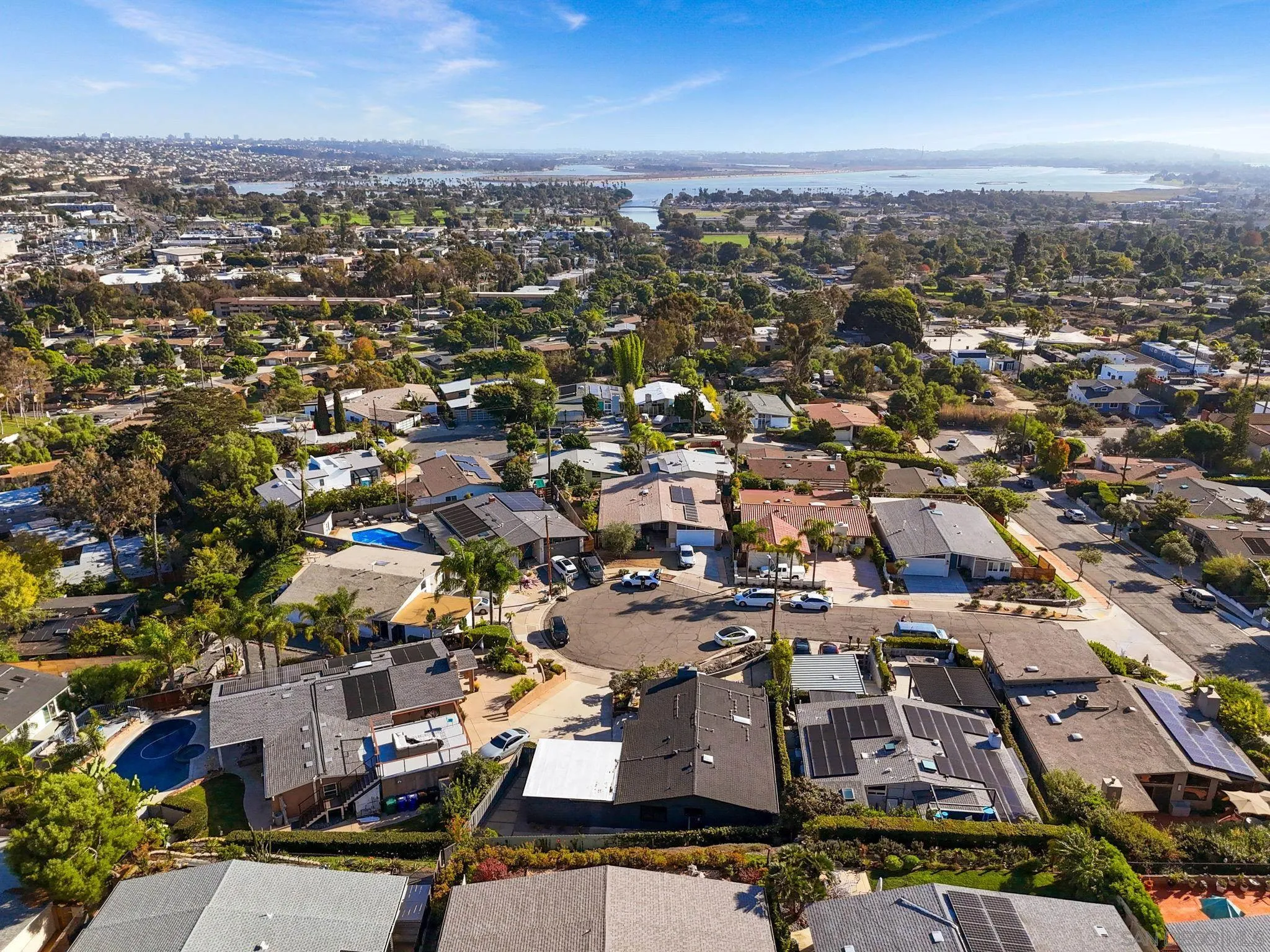 https://cdn.realtyfeed.com/cdn/127/260006560/e457a679b448833859896909aad0d86d.webp