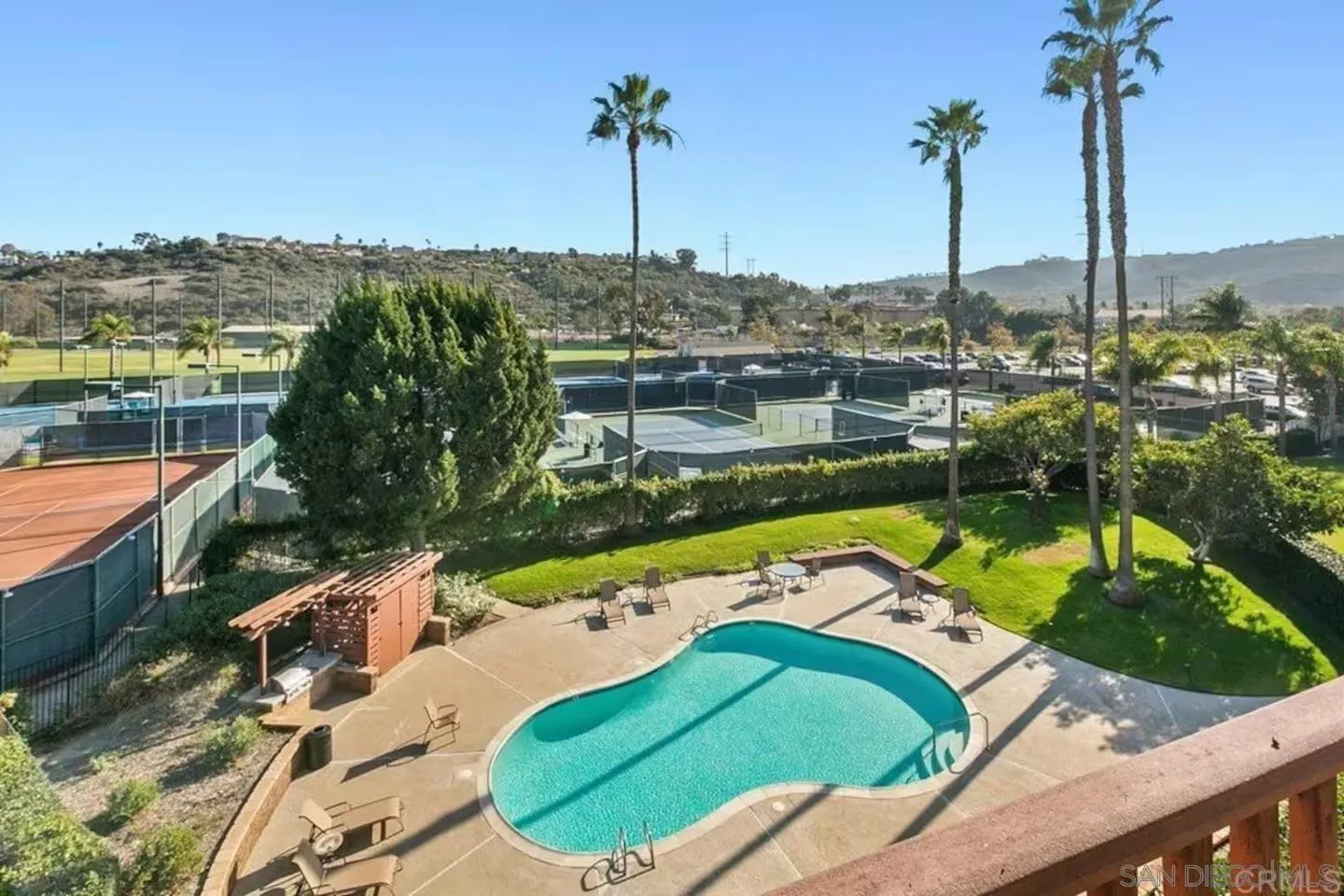 Photo #4: 260006561 Listing: Photo #4