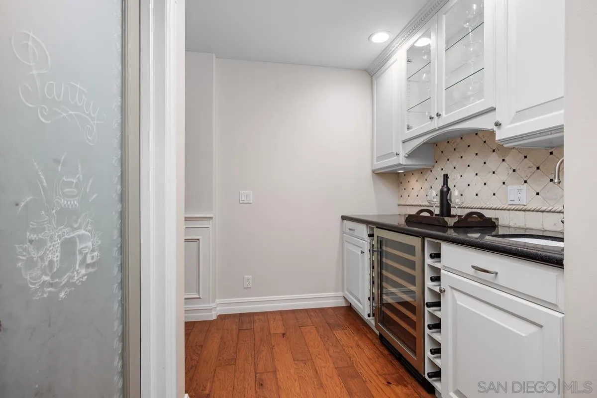 https://cdn.realtyfeed.com/cdn/127/260006565/38085713917174789f8da9bac2e1c84c.webp