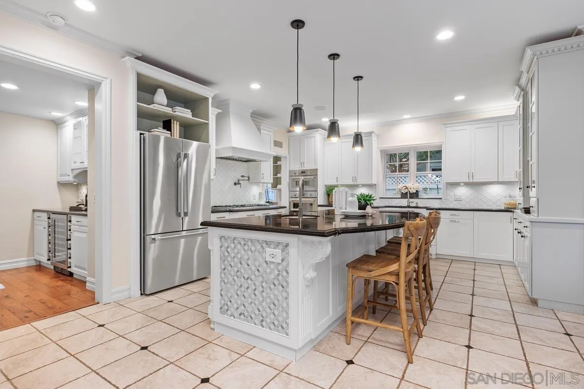 https://cdn.realtyfeed.com/cdn/127/260006565/5d7ea85b703e41adec517c7dd34a3860.webp