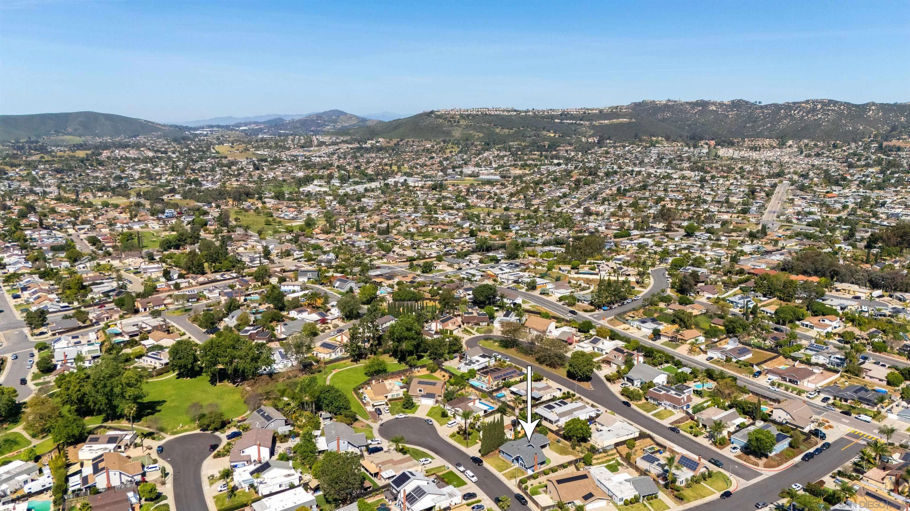 https://cdn.realtyfeed.com/cdn/127/260006567/015cec363f56f2a90747da1e3c562e3a.webp