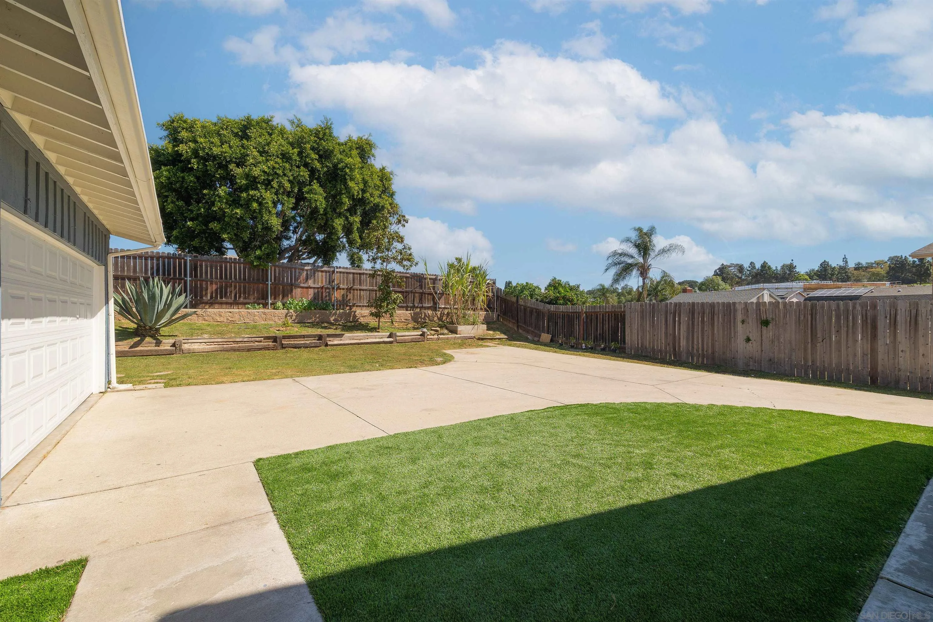 https://cdn.realtyfeed.com/cdn/127/260006567/99f1f3aee79bb0cb70fd21f90e194691.webp