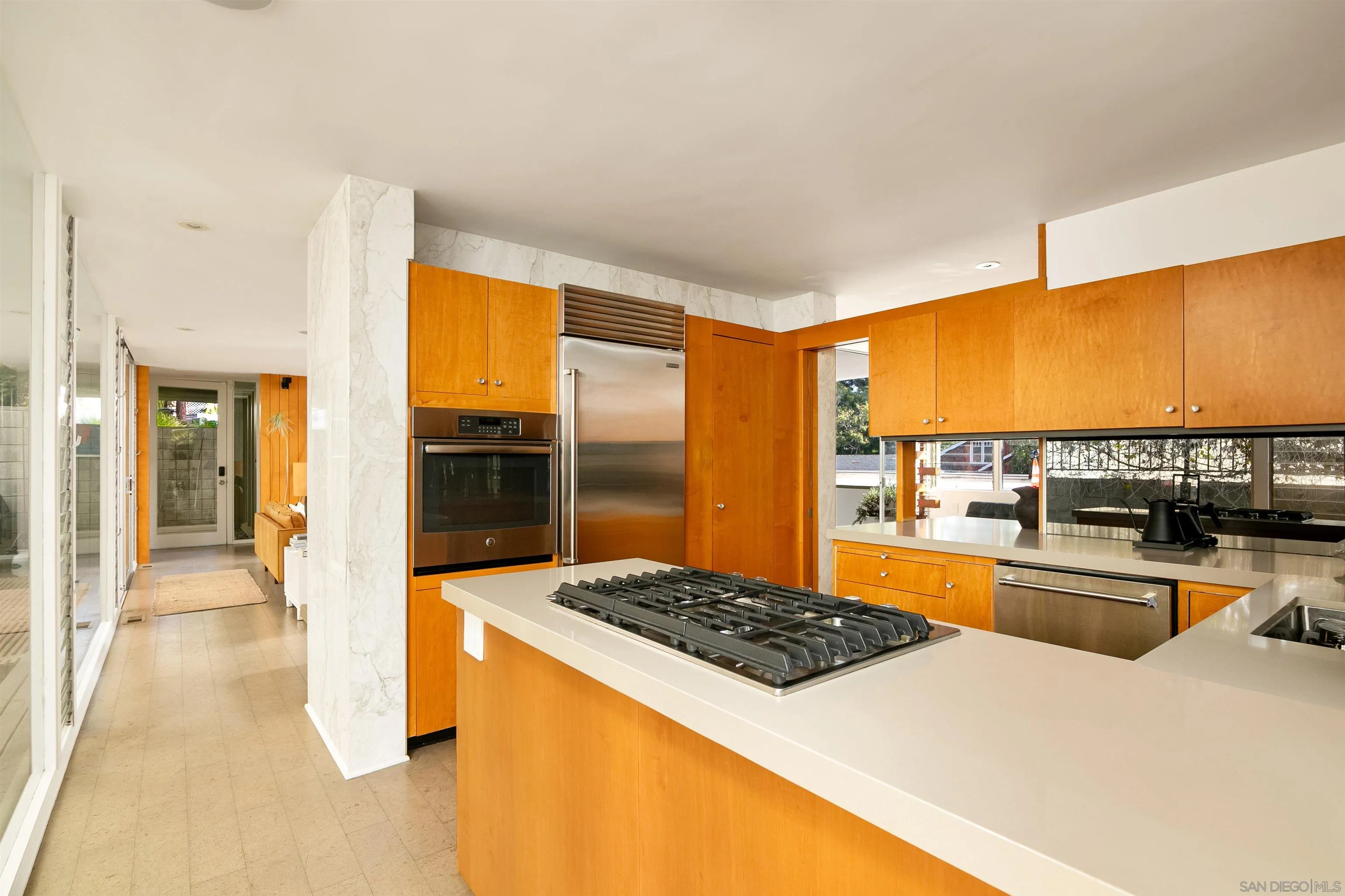 https://cdn.realtyfeed.com/cdn/127/260006572/71774af75ba898124d5056c47d630f5b.webp