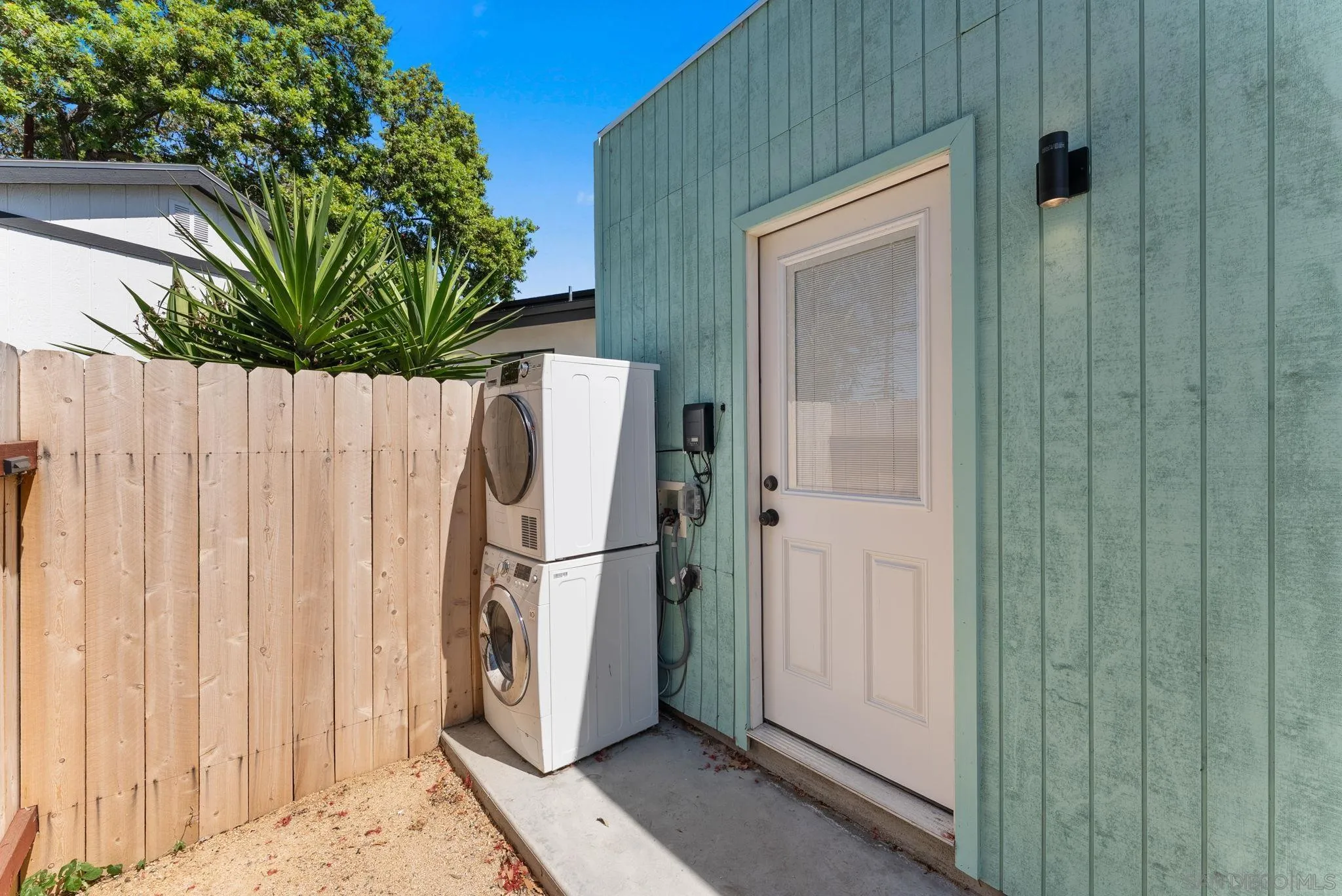 https://cdn.realtyfeed.com/cdn/127/260006573/038263b6a0b96ed708c0b90898632fd8.webp