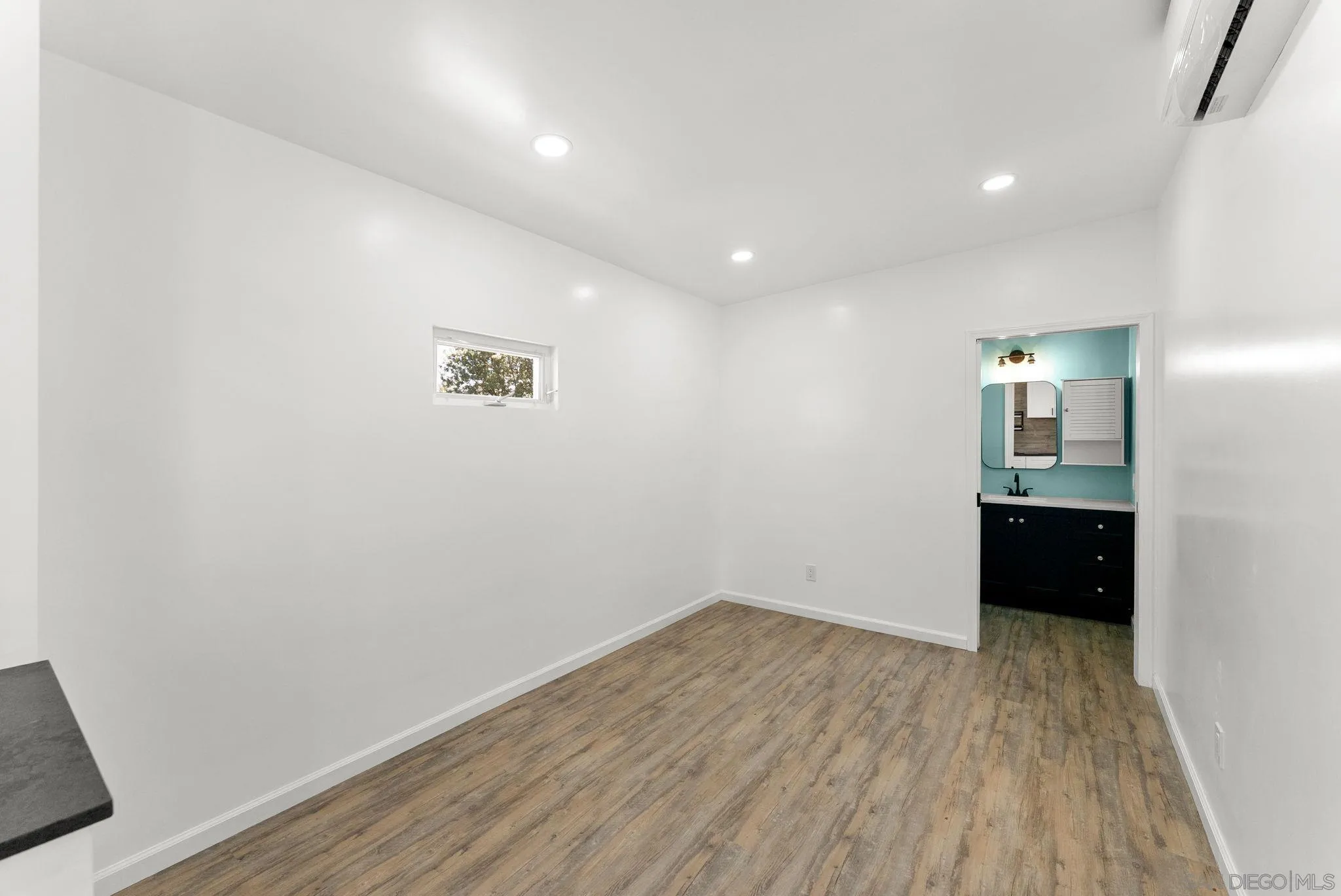 https://cdn.realtyfeed.com/cdn/127/260006573/1bb3547146051cba40e91953ec2d013e.webp