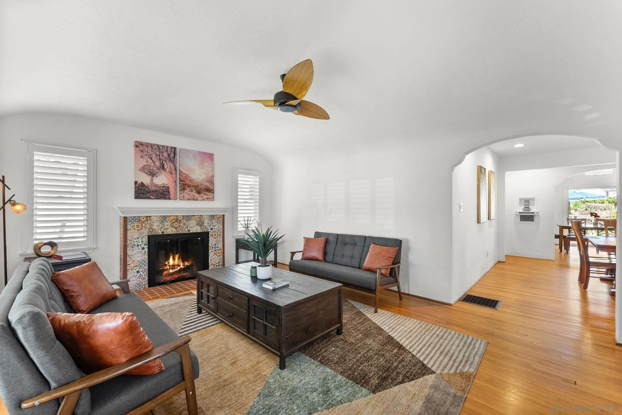 https://cdn.realtyfeed.com/cdn/127/260006573/2660a86cb0549efccb63ddd93420c578.webp