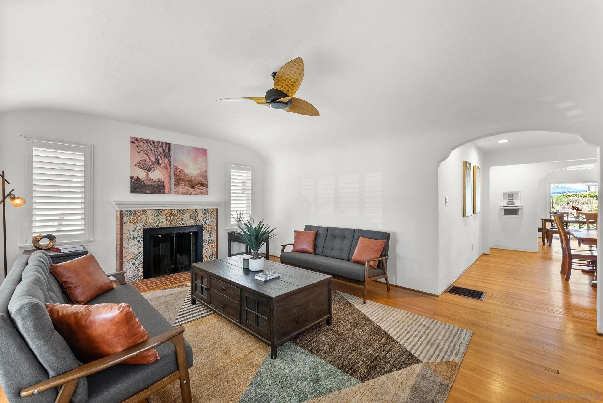 https://cdn.realtyfeed.com/cdn/127/260006573/5aca1d1dd29f29c8129c7d82227c2989.webp