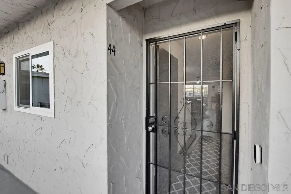 Photo #9: 260006574 Listing: Photo #9